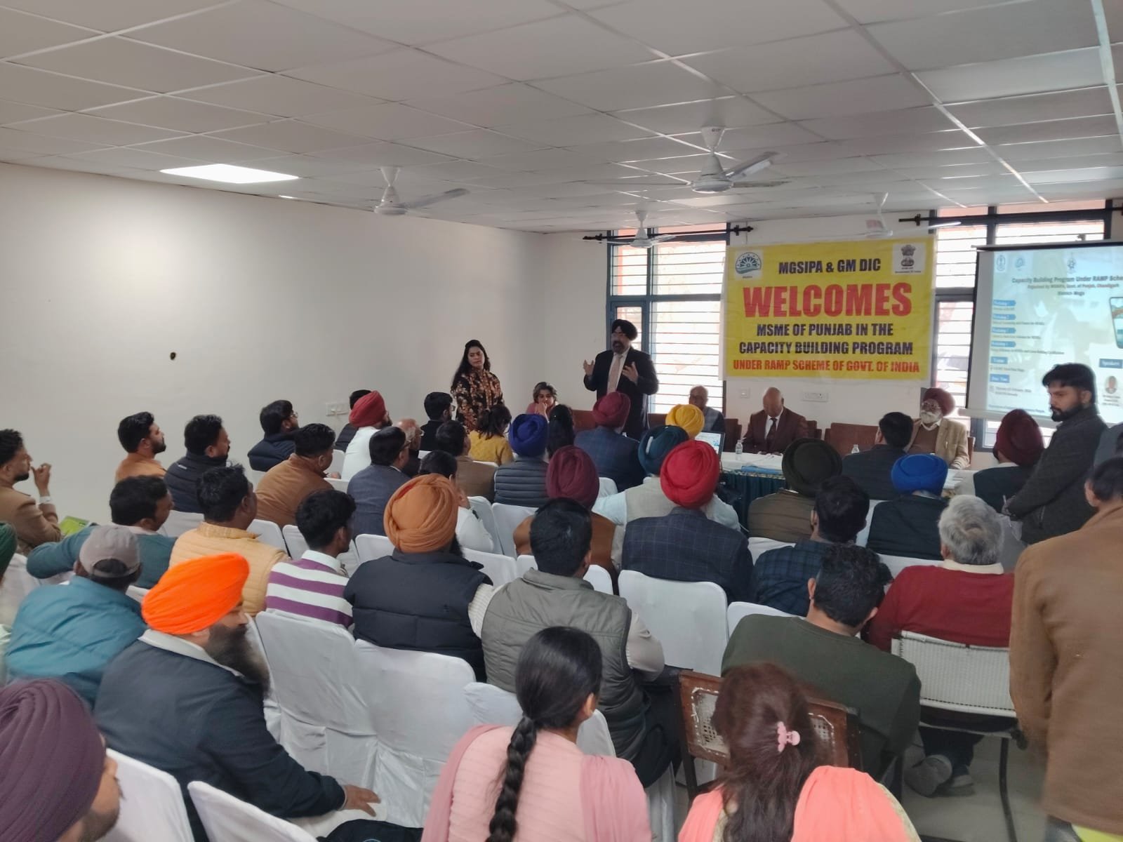 ਲਘੂ ਉਦਯੋਗਾਂ ਦੇ ਮਜਬੂਤੀਕਰਨ ਲਈ ਲਗਾਈ ਵਰਕਸ਼ਾਪ-100 ਤੋਂ ਵੱਧ ਉੱਦਮੀਆਂ ਨੇ ਲਿਆ ਭਾਗ